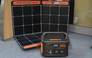 Jackery Explorer 1000 EU mit Solarpanel